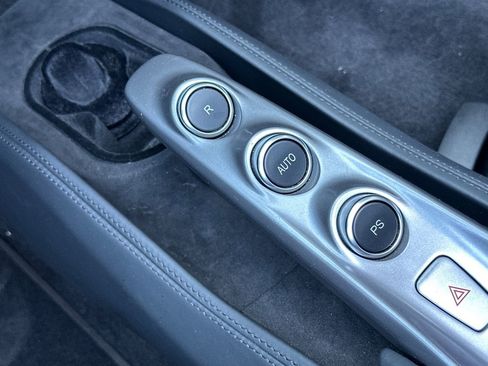 Used 2022 Ferrari F8 Tributo RWD image 27