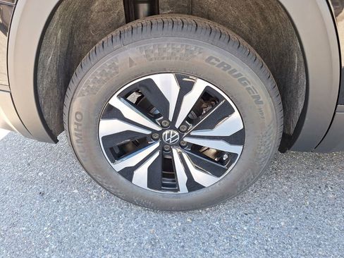 New 2026 Volkswagen Atlas SE image 23