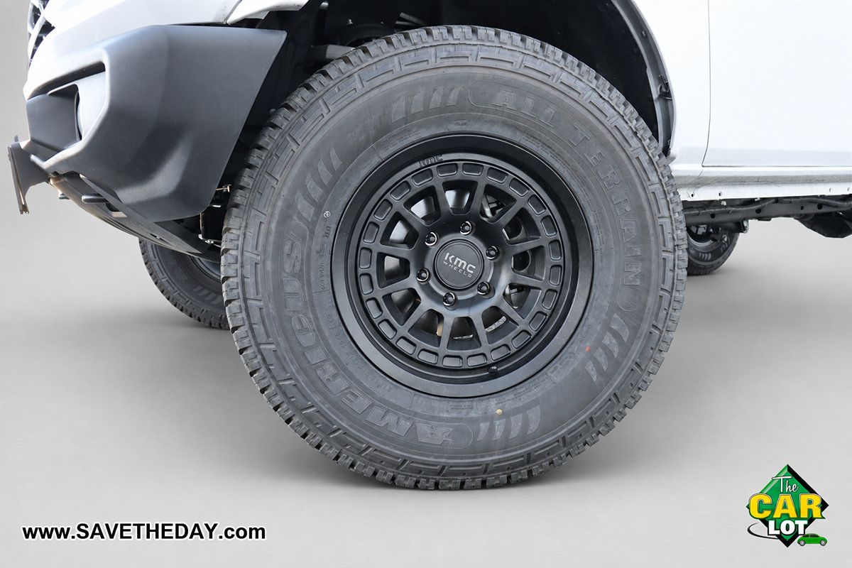 Used 2024 Ford Bronco Big Bend AWD/4WD image 3
