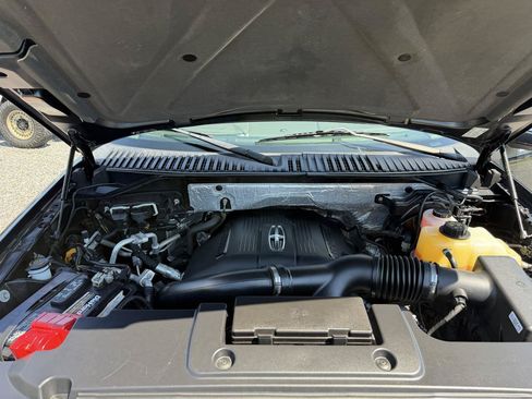 Used 2015 Lincoln Navigator 4WD w/ Equipment Group 101A Reserve image 18