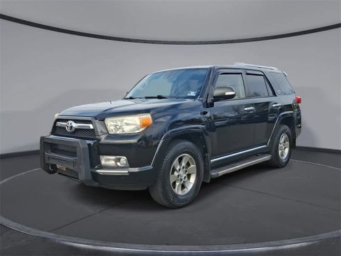 Used 2013 Toyota 4Runner SR5 image 1