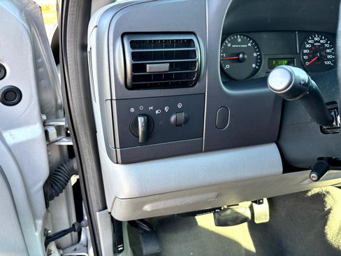 Used 2006 Ford F250 Lariat image 13