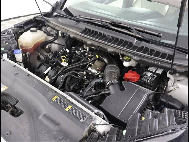 Used 2019 Ford Edge Titanium w/ Equipment Group 301A FWD image 11