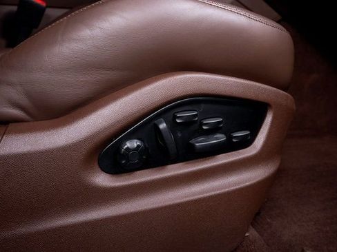 Used 2022 Porsche Cayenne Turbo S image 61