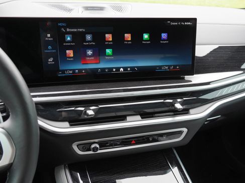 Certified 2025 BMW X5 M60i AWD/4WD image 25