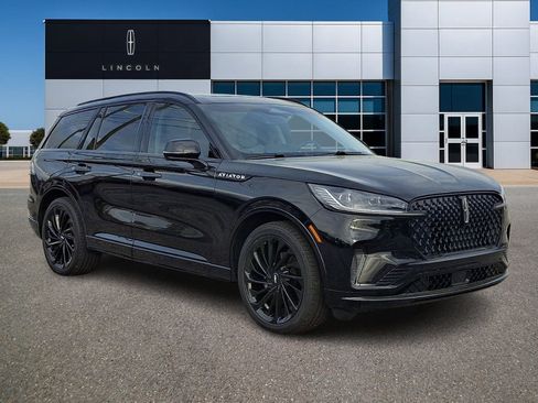 Certified 2025 Lincoln Aviator Reserve w/ Equipment Group 201A image 1