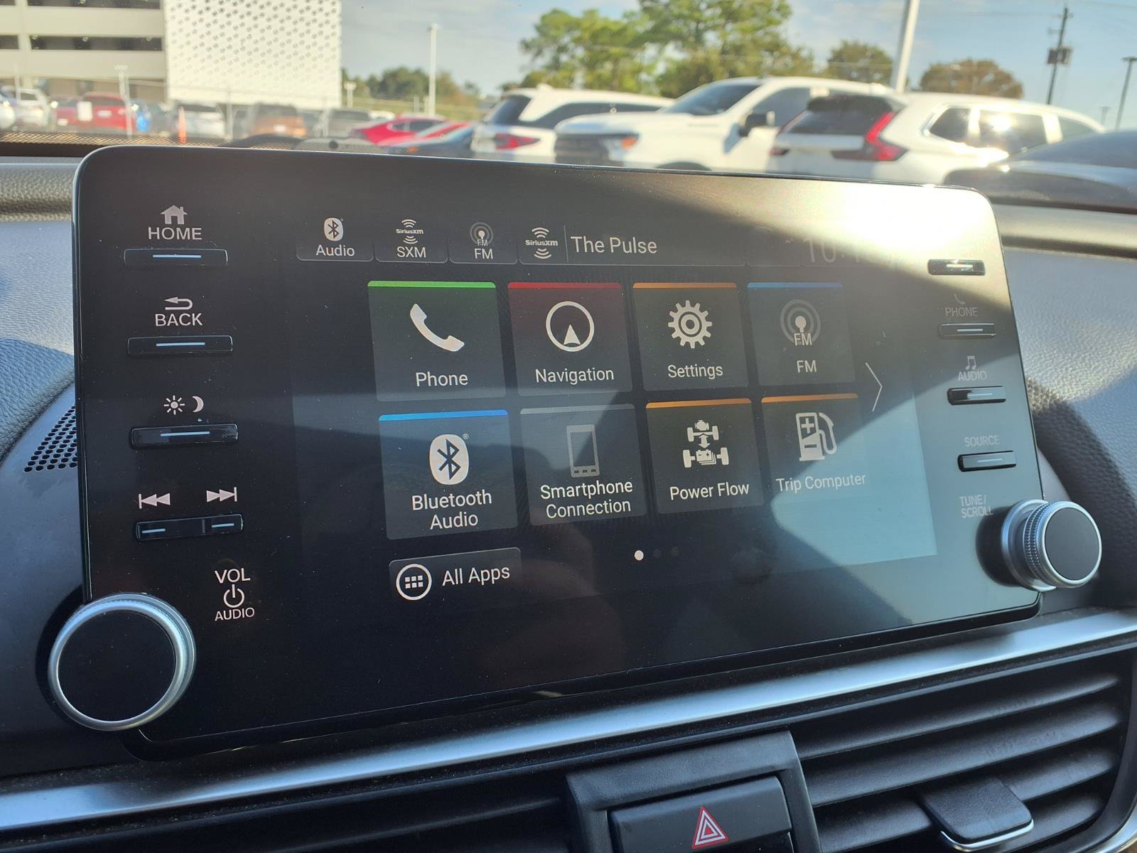 Used 2019 Honda Accord Touring image 7