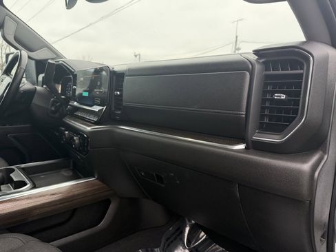 Used 2024 Chevrolet Silverado 3500 LT w/ Safety Package image 24