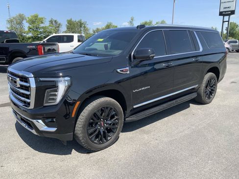 Used 2026 GMC Yukon XL Elevation w/ Elevation Premium Package AWD/4WD image 4