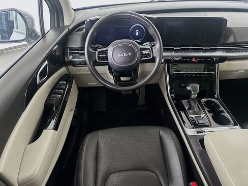 Certified 2024 Kia Carnival SX Prestige image 4