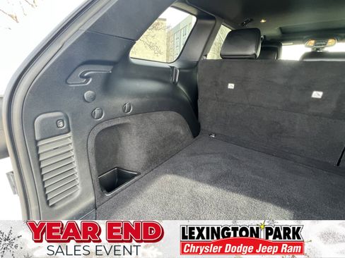 Used 2020 Jeep Grand Cherokee Altitude image 10