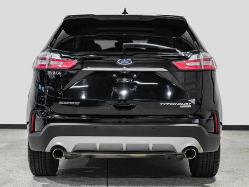 Used 2019 Ford Edge Titanium image 7