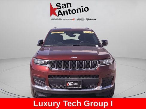 New 2025 Jeep Grand Cherokee L Laredo w/ Luxury Tech Group I RWD image 3