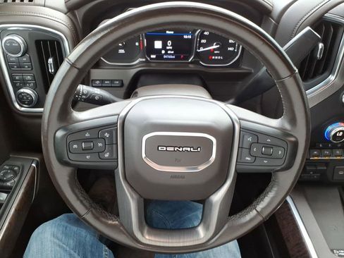 Used 2021 GMC Sierra 1500 Denali w/ Denali Ultimate Package AWD/4WD image 28