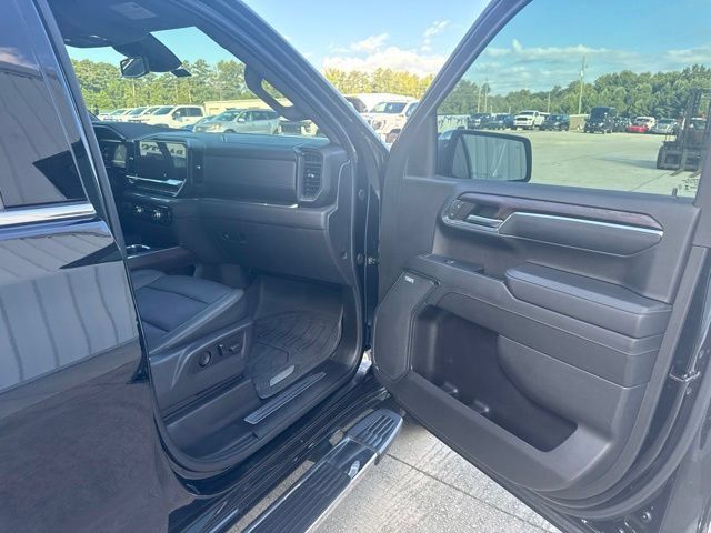 Used 2024 GMC Sierra 1500 SLT w/ SLT Premium Package AWD/4WD image 21