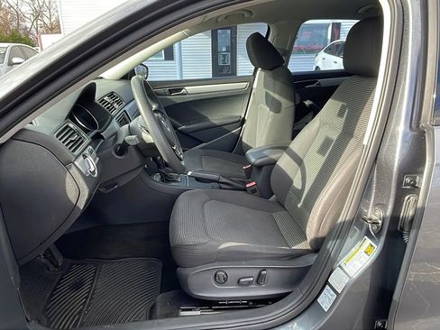 Used 2018 Volkswagen Passat 2.0T S w/ Driver Assistance Package image 10