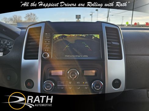 Used 2021 Nissan Frontier SV image 12