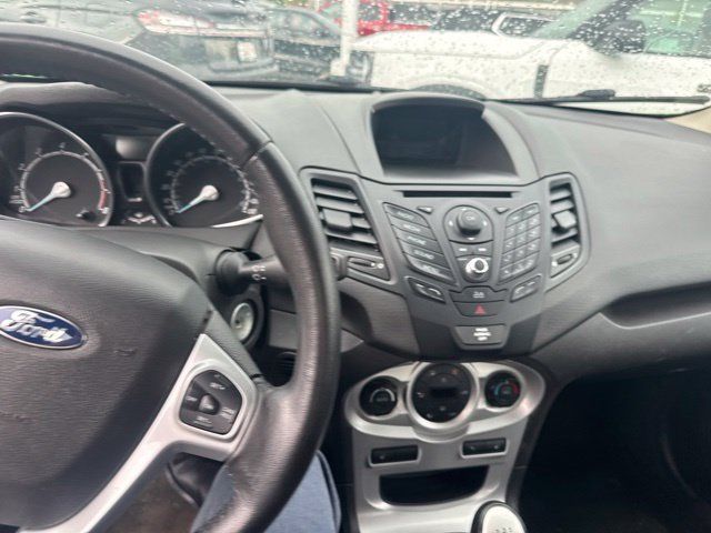 Used 2014 Ford Fiesta SE FWD image 18