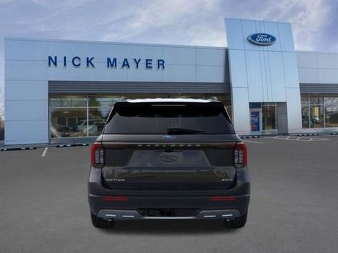 New 2026 Ford Explorer Active w/ Active Comfort Package image 5