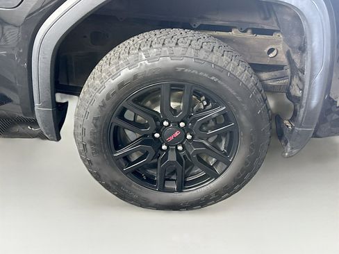 Used 2023 GMC Sierra 1500 Elevation image 11
