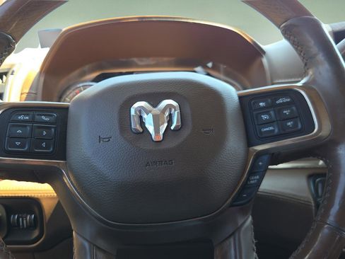 Used 2019 RAM 2500 Limited image 12