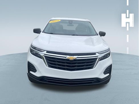 Used 2024 Chevrolet Equinox LS FWD image 3