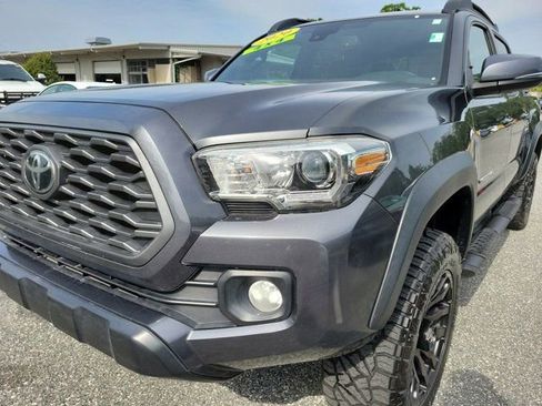 Used 2020 Toyota Tacoma TRD Off-Road AWD/4WD image 16