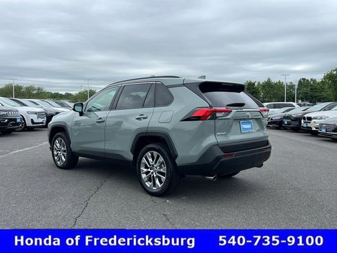 Used 2023 Toyota RAV4 XLE Premium AWD/4WD image 6
