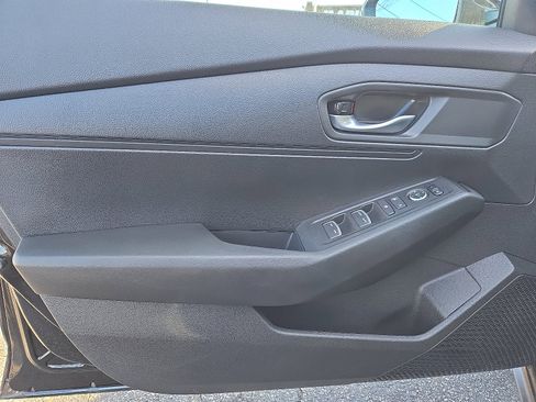 Certified 2025 Honda Accord LX image 12