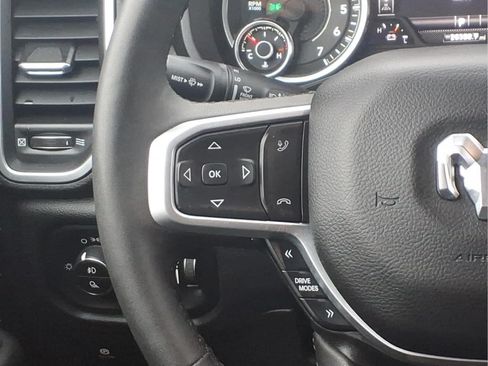 Used 2025 RAM 1500 Big Horn AWD/4WD image 21