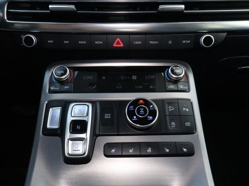 Used 2024 Hyundai Palisade Calligraphy image 28