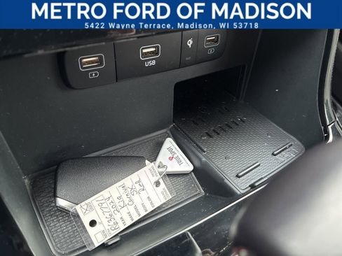 Used 2024 Kia Carnival SX Prestige image 19