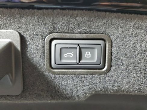 New 2026 Audi S8 image 9