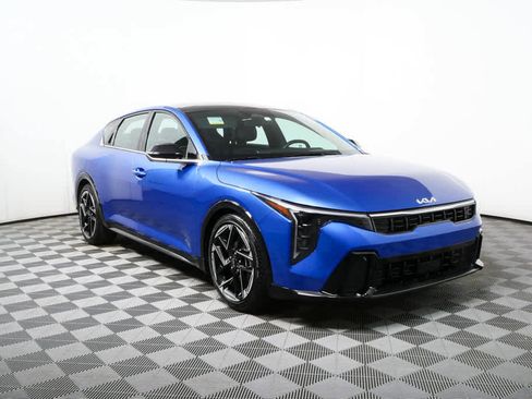 Used 2025 Kia K4 GT-Line w/ GT-Line Sunroof Package FWD image 1