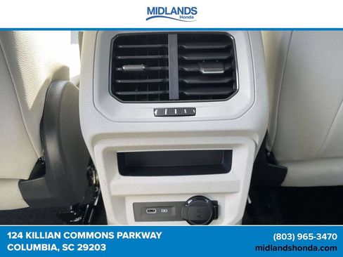 Used 2023 Volkswagen Tiguan SE FWD image 11