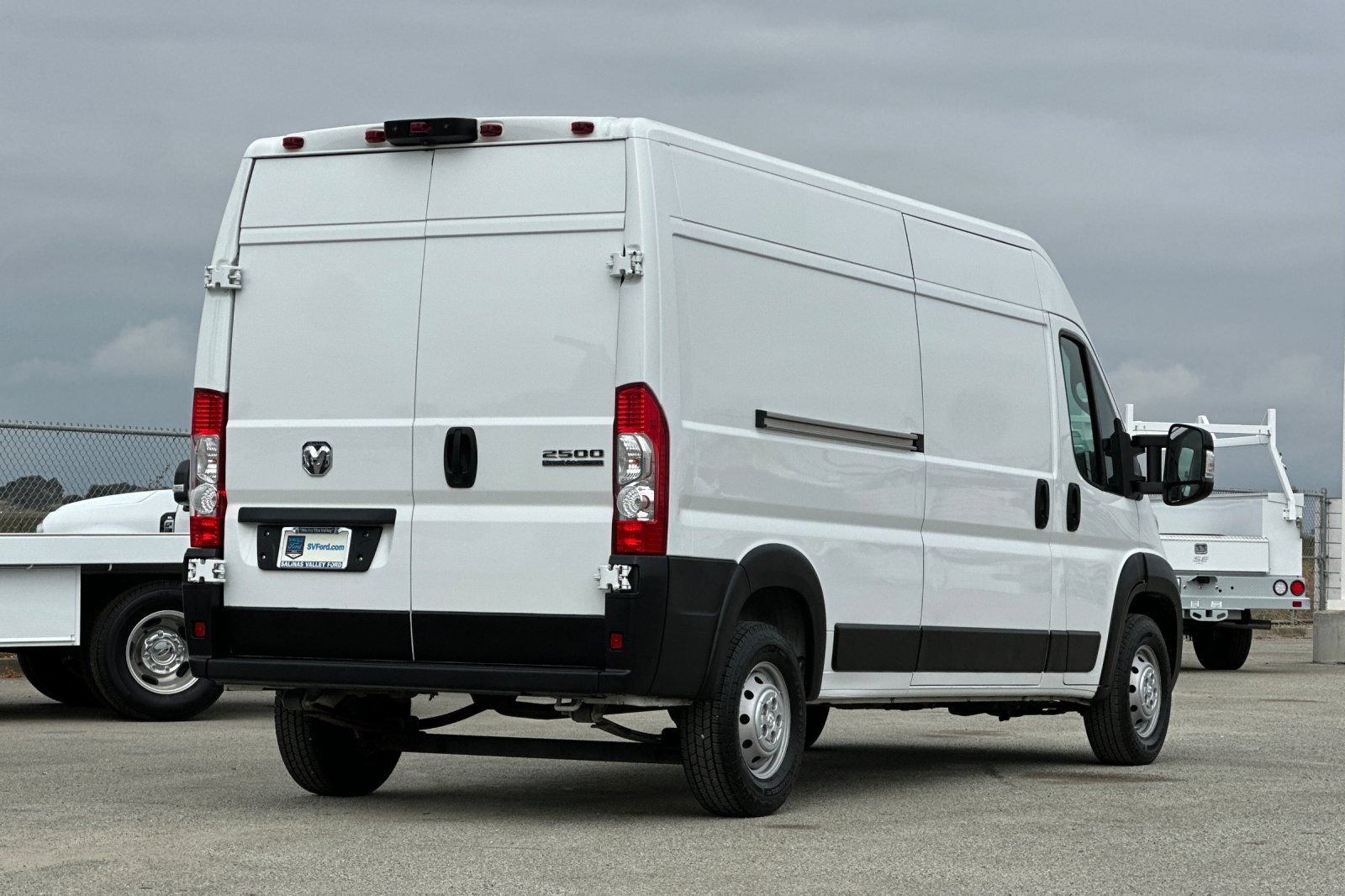 Used 2023 RAM ProMaster 2500 FWD image 4