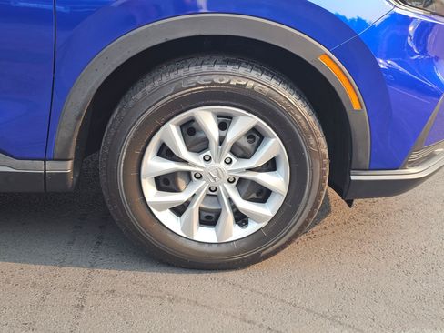 Used 2023 Honda CR-V LX image 9