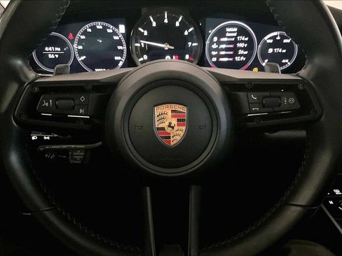Used 2020 Porsche 911 Carrera image 18