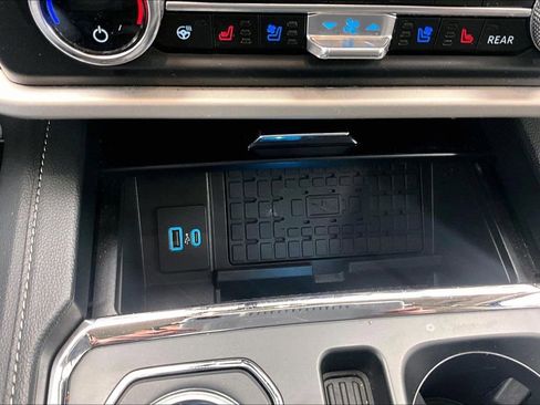 Used 2024 Ford Expedition Max XLT image 33