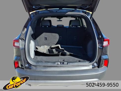 Used 2025 Ford Escape ST-Line w/ Equipment Group 301A image 7