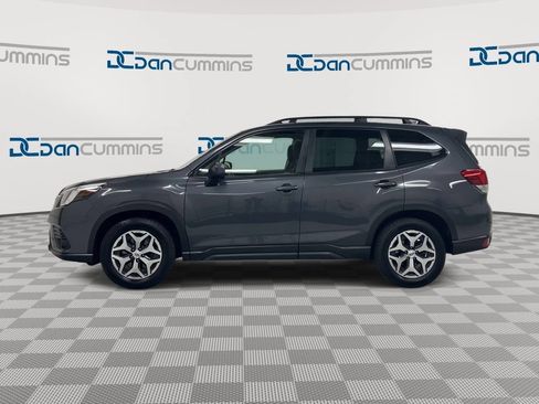 Used 2023 Subaru Forester Premium AWD/4WD image 5