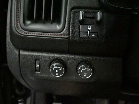 Used 2018 GMC Canyon All Terrain w/ Trailering Package AWD/4WD image 12