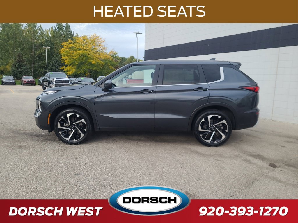 Used 2024 Mitsubishi Outlander SE AWD/4WD image 2