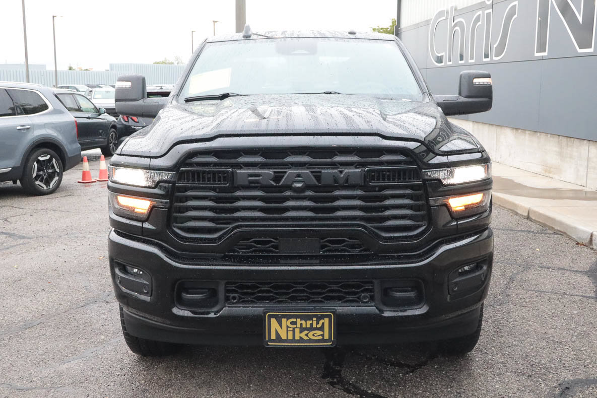 Used 2026 RAM 2500 Big Horn AWD/4WD image 2
