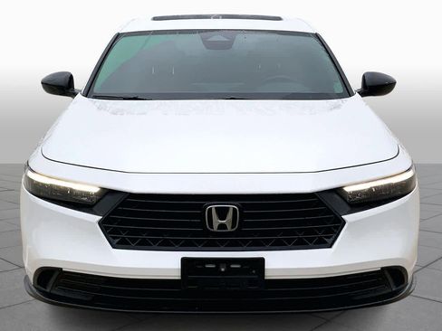 Used 2024 Honda Accord Sport image 4