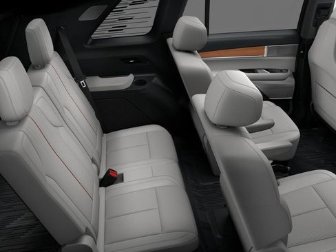 New 2026 Cadillac Vistiq Sport w/ LPO, Floor Liner Package image 45