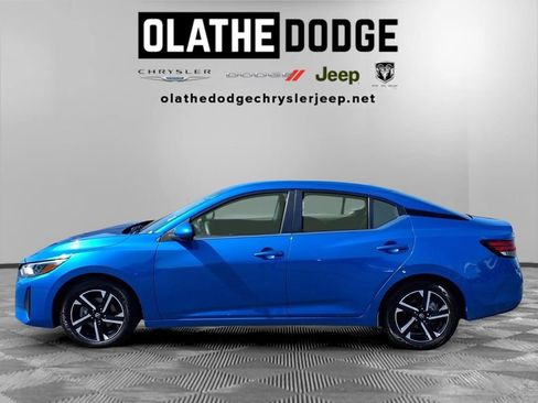Used 2024 Nissan Sentra SV FWD image 22
