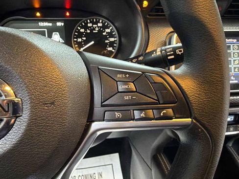 Used 2020 Nissan Kicks SV FWD image 17