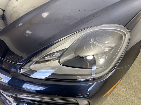 Used 2019 Porsche Cayenne AWD/4WD image 27