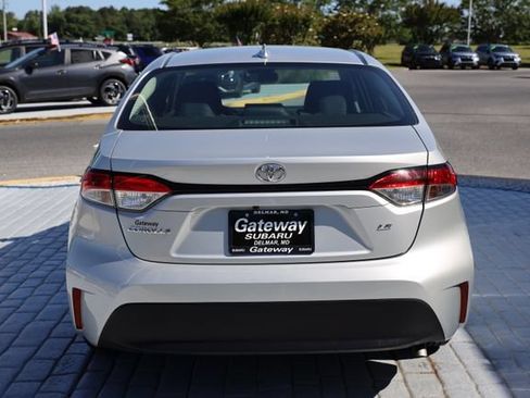 Used 2023 Toyota Corolla LE FWD image 4